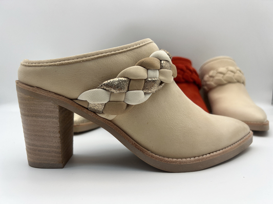 ROSH-Gesloten Toe Dress Shoes van Vrouwen 2 Duimhiel met Geweven Riem