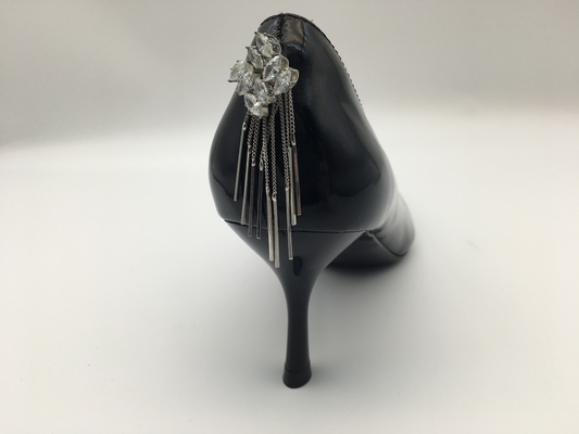 De Kledingsschoenen van de zwarte Vrouwen van het Octrooileer, Gericht Toe Stiletto Heels