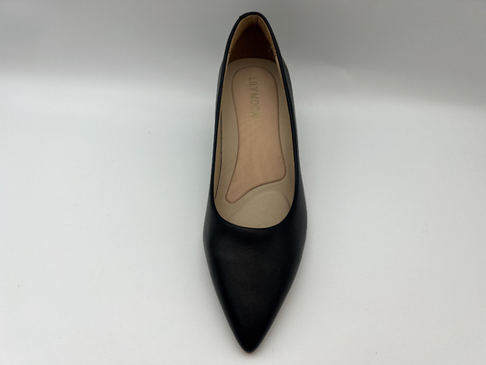 Van de Kledingsschoenen van de Zwarten van het Nappaleer de Zachte Stof Laag Hiel Gericht Toe Shoes