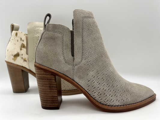 Abs hielen met TPR outsole, de het zachte leer van het barstsuède en Laarzen van de de Kledingsenkel van de metaalvrouwen van het haarleer