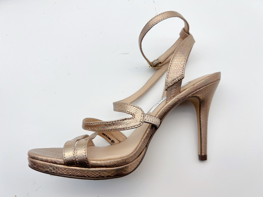 Het elastische van het Leersandals van Omslagdames Zachte Donkere Zilver met 5cm Stiletto