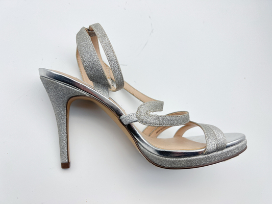 Het elastische van het Leersandals van Omslagdames Zachte Donkere Zilver met 5cm Stiletto