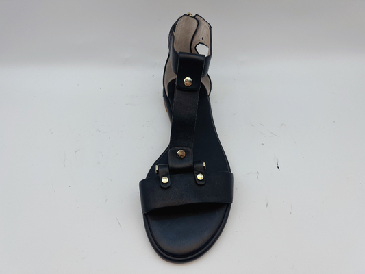 Vlak de Schoenenpiepgeluid Toe Soft Nappa Genuine Leather Retro Roman Sandals van de dames Zwart T Riem