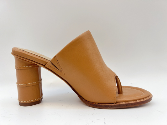 Van de Kledingsschoenen van de zachte Vrouwen van het Koeleer OEM Tan Open Toe Thong Sandals