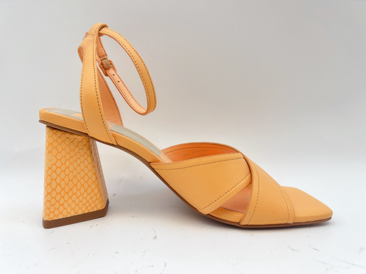 Sinaasappel Gehielde ODM/OEM van Leer Vierkante Toe Sandals Dwars de Riempantoffels van Vrouwen