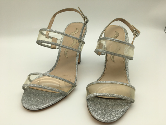 Het Zachte Leer Sandals Zilveren Enige Riem Gehielde Sandals van douanedames