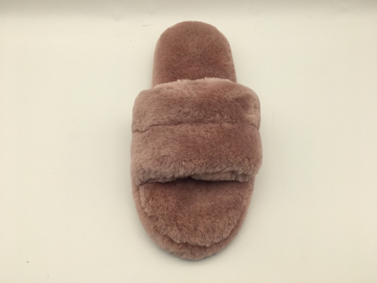 Van de Winterpantoffels van modieuze Vrouwen de Warme niet van de de Misstap Roze Vacht Pantoffels