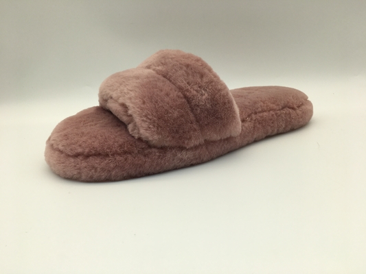Van de Winterpantoffels van modieuze Vrouwen de Warme niet van de de Misstap Roze Vacht Pantoffels