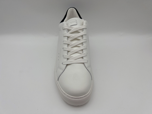 De klassieke Witte Modieuze Vrouwen van Leer Wandelende Schoenen met Ronde Tenen