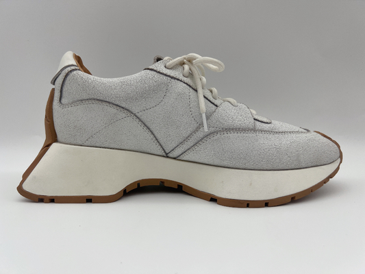 De Basketbalschoenen van de zilveren Vrouwen van Atletieksportschoenen In te ademen Koele