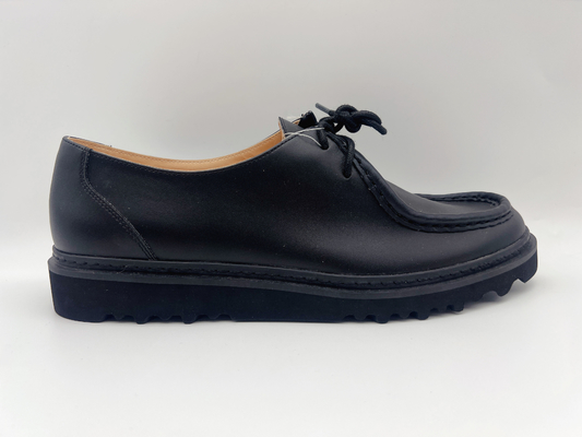 Vrouwen van douane maken de Zwarte Vlakke Schoenen de Schoenen niet van het Misstapwerk waterdicht