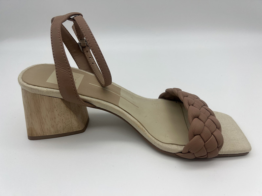 Het Piepgeluid Toe With Metal Buckle van Tan Woven Ladies Soft Leather Sandals