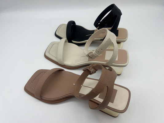 Modieuze Sandals van Riemvrouwen, Leer Dwarsriem Goud Opgevulde Sandals