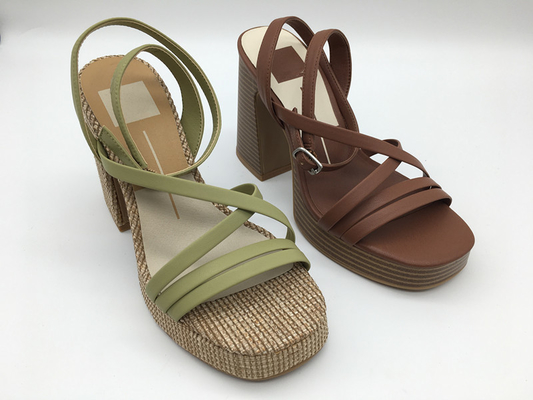 De Schoenen van de het Leerkleding van bruine/Groene Vrouwen Comfortabel met Enkelriem