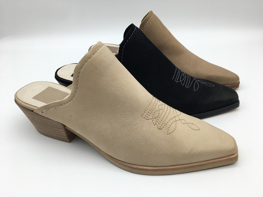 Zachte Twee Tone Leather Shoes Low Heel Gesloten Toe Dress Shoes Pointed Toe