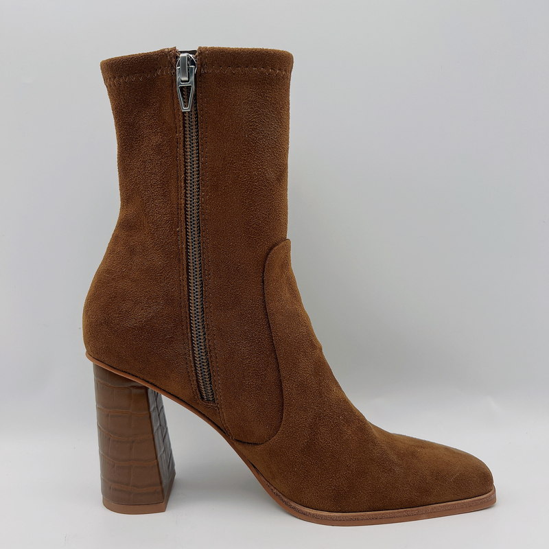 Van de het Leerkleding van de Vrouwen van het koesuède de Laarzen Vierkant Toe Lt Brown TPR Outsole met Pusable-Latex