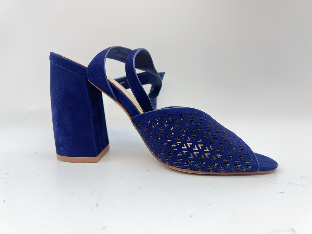 Het vierkante Zachte Nubuck Echte Leer Sandals van Toe High Heel Sandals Navy voor Dames