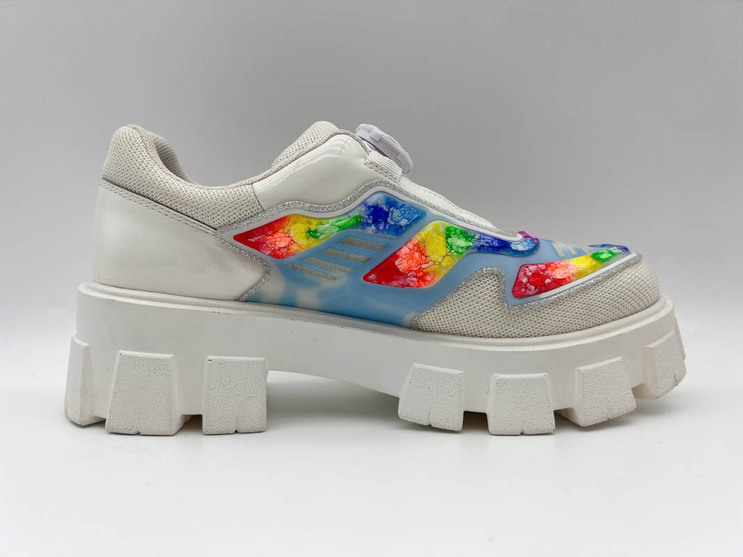 De in Witte Vrije tijdsschoenen glijden het Platform niet Toevallige Schoenen van Vrouwen met Schoenveteropslag uit